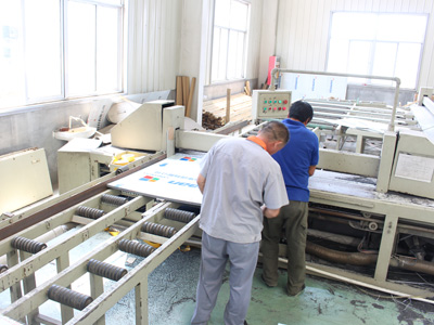 �X��Ⱦ����ɫ��ԭ���̎������